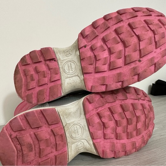 Pink winter boots - Picture 2 of 5